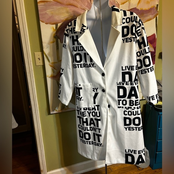 Boutique White Jacket /Trendy-‎ “ live every day to be - Picture 5 of 6